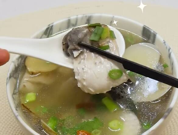 เป็นหวัดหายยาก? ลองซด “ซุปปลากะพงบำรุงพลัง” เพิ่มภูมิคุ้มกัน ลดความเหนื่อยล้า